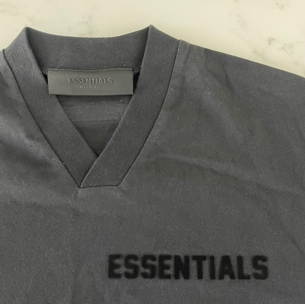 Essentials, Medium, Black, New - image 4
